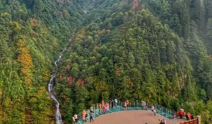 Rize Ayder Cam Teras Ziyaretilerini Büyülüyor