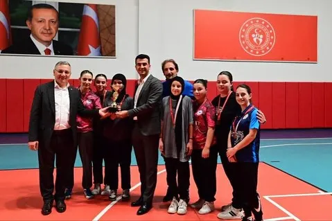  Başkanlık Kupası Voleybol Turnuvası Şampiyonu Kalkandere Çok Programlı Lisesi Kazandı