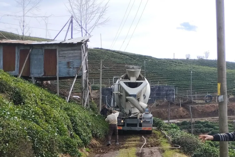 Soğuksu Mahallesi Yol Betonlama Çalışmaları Devam Ediyor