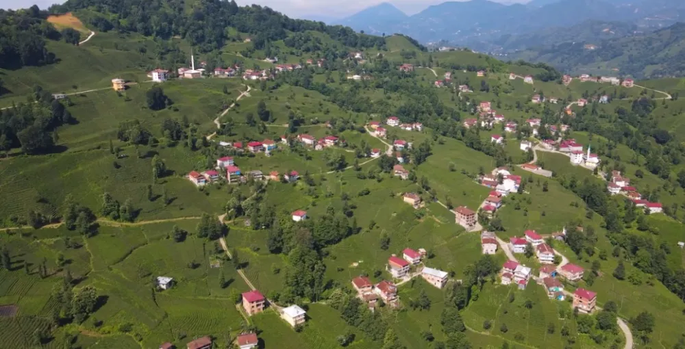 Kalkandere Ünalan Mahallesinde Kurulacak Taş Ocağı için  “Çevresel Etki Değerlendirmesi (ÇED) gerekli değil” kararı verildi