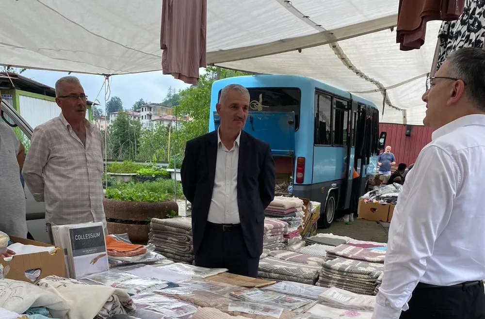 Mehmet Yılmaz;  İlçemizde Kurulan Halk Pazarı Esnaf Ziyaretinde Bulundu