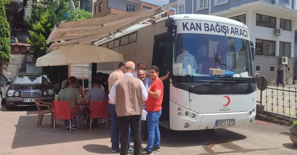 Kalkandere Kaymakamı Sayın Alpay DİNCEL Kan Bağışı Kampanyasına Destek Verdi