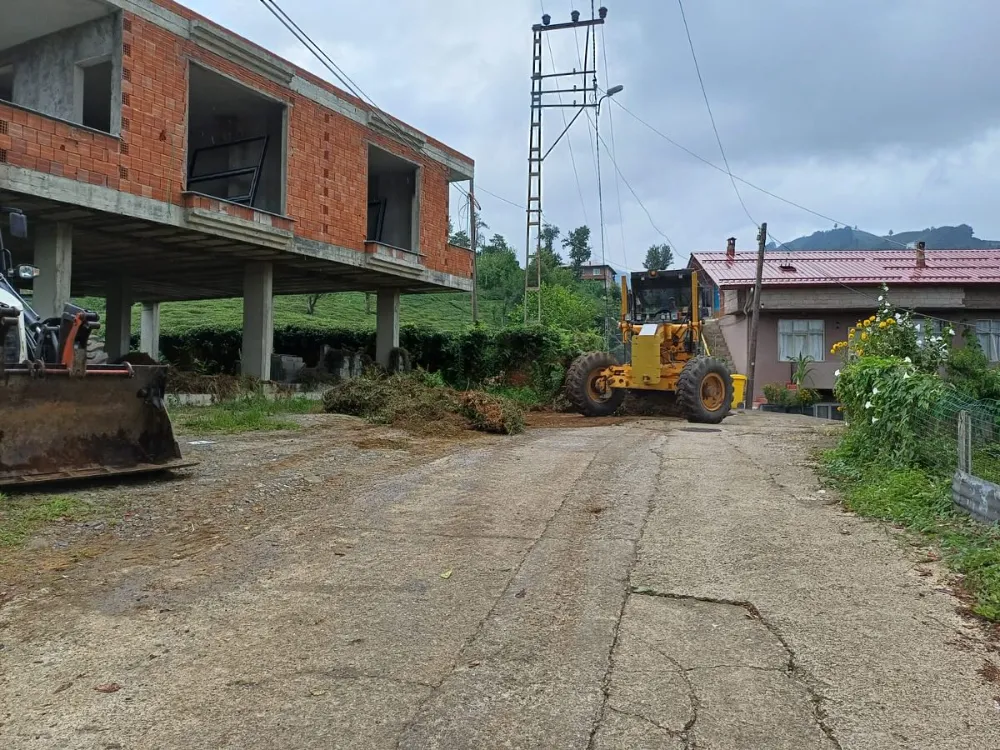 Kalkandere belediyesi Fen İşleri Müdürlüğüne bağlı ekipler Çalışmalarına devam Ediyor