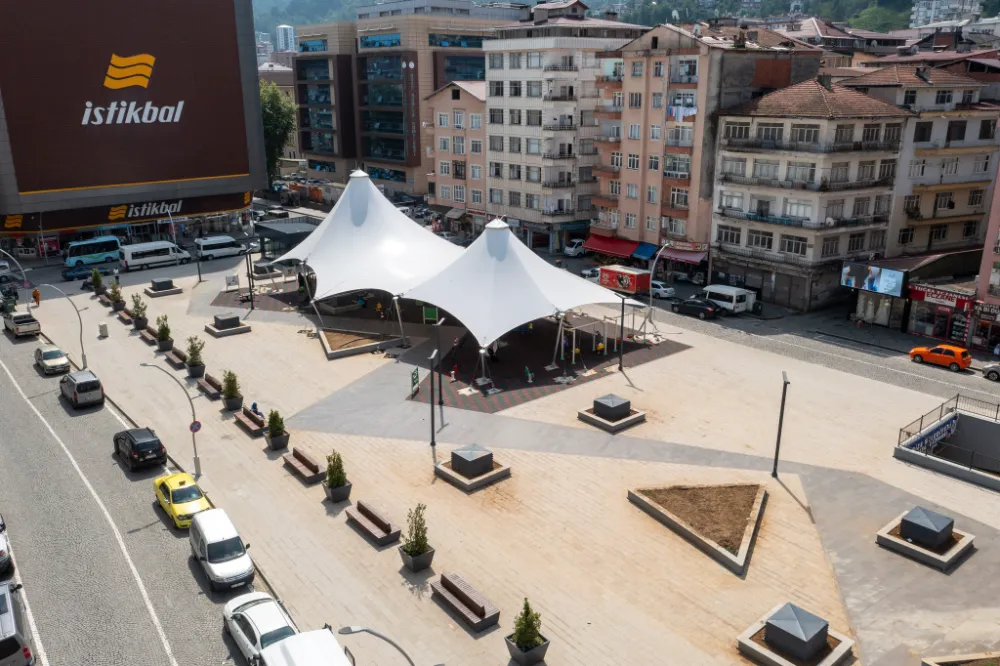 Rize Belediyesi Dalyan Otopark ve Sosyal Alan Projesinde Çocuk Oyun Alanını Hizmete Açtı