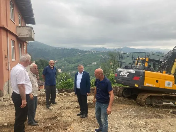 Kalkandere Belediyesi Yol Çalışmaları Devam Ediyor