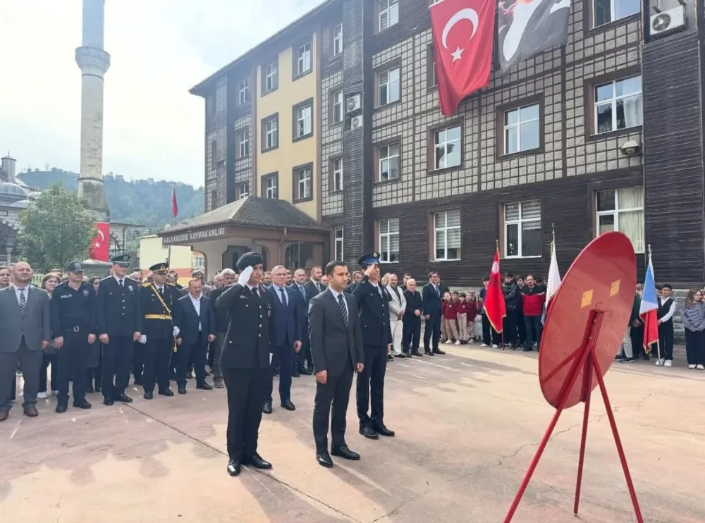 Kalkandere Anadolu İmam Hatip Lisesi’nde 29 Ekim Cumhuriyet Bayramı Coşkuyla Kutlandı