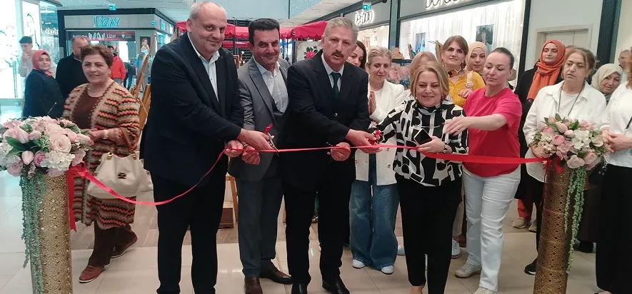 Halk Eğitim Merkezi’nin “Dönüşen Ürünler” Sanat Sergisi Şimal AVM’de Açıldı