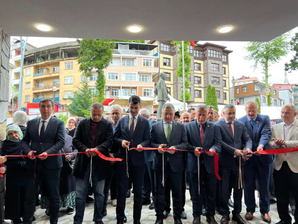 Öğretmenevi Hizmete Girdi, Halk Eğitim Yıl Sonu Sergisi Yoğun İlgi Gördü