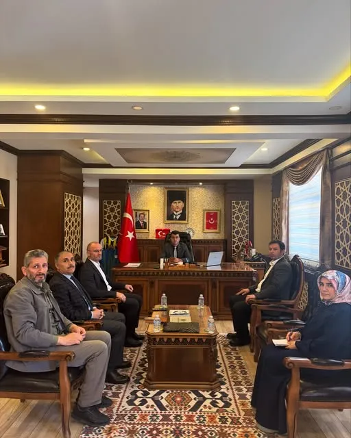 Kalkandere Kaymakamlığında; Kurban Hizmet Komisyonu Toplantısı Gerçekleştirildi