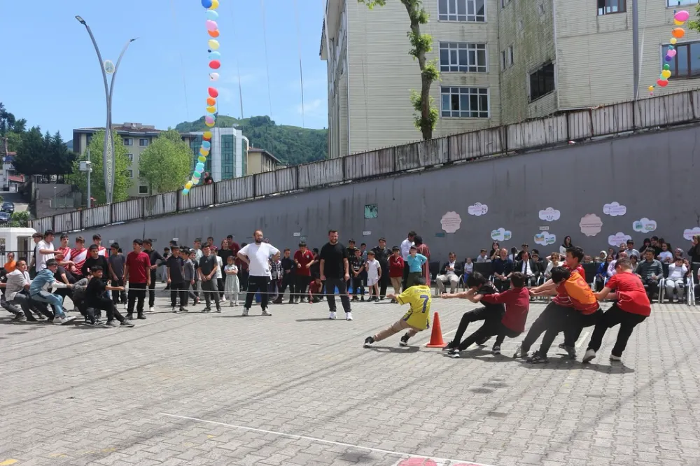 Dünya Oyun Oynama Günü İlçe Şenliği Gerçekleştirildi