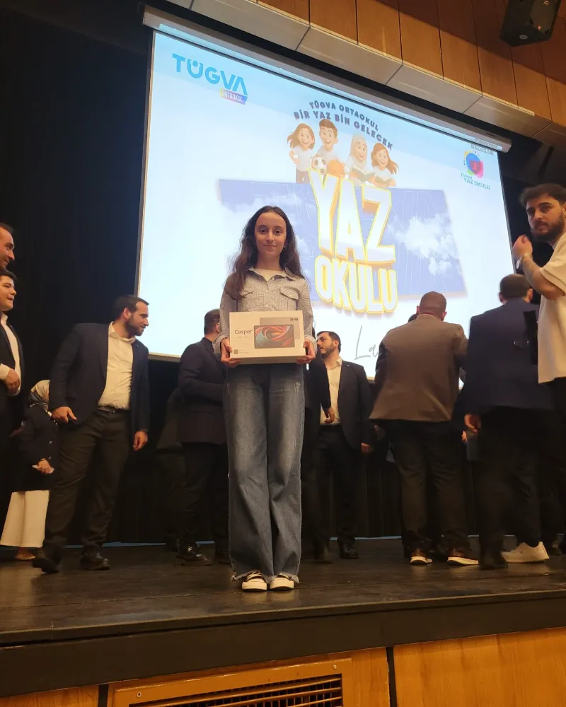  Ecrin Sema Aksu, Rize İl Genelinde Düzenlenen Kitap Kurdu Yarışmasında Büyük Bir Başarıya İmza Attı 