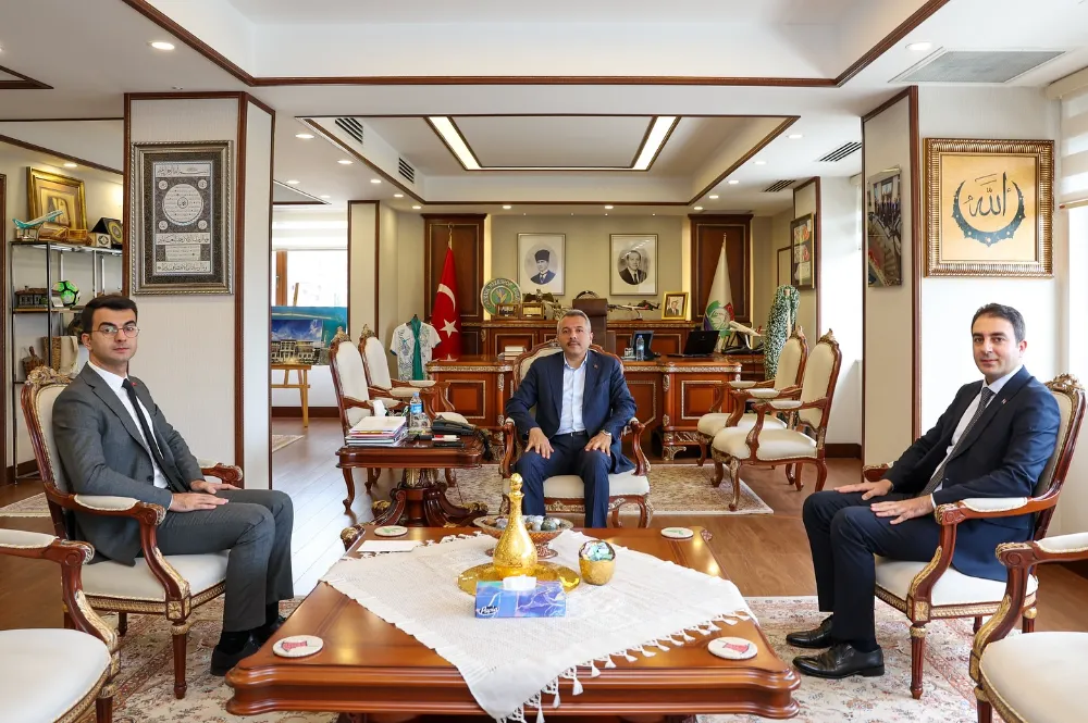 DİNCEL, Rize Valimiz Sayın İhsan Selim BAYDAŞ’a Veda Ziyaretinde Bulundu