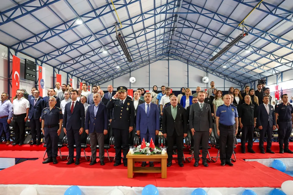 Rize Polis Meslek Eğitim Merkezi 31. Dönem Mezuniyet Töreni Gerçekleştirildi