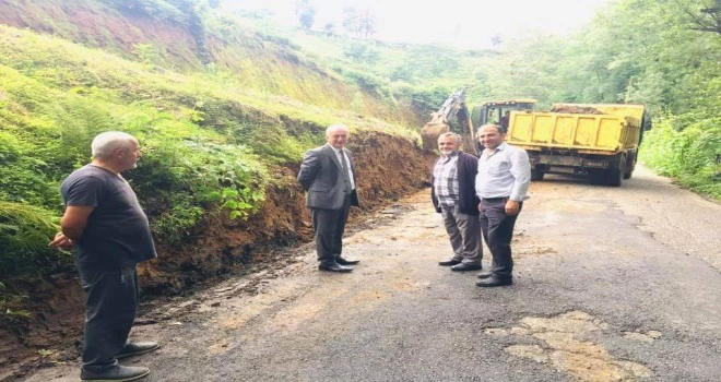 Dağdibi Mahallesinde kapanan yol trafiğe açıldı.