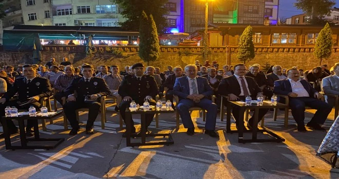 15 TEMMUZ’UN 6.YILINDA İLÇEMİZDE ANMA TÖRENİ DÜZENLENDİ