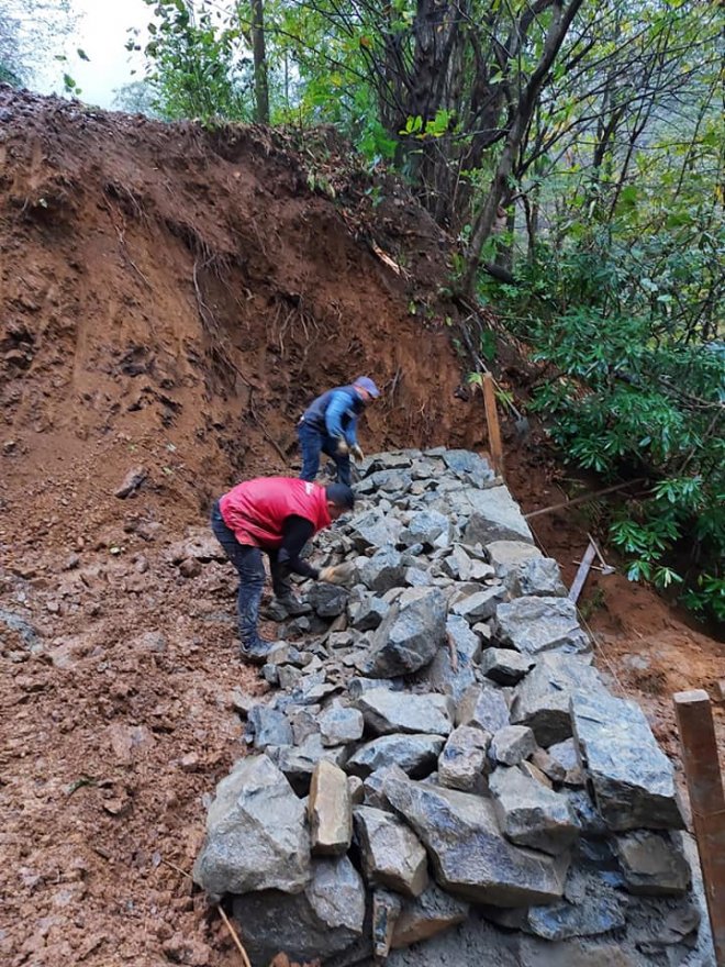 AFETTE YARALLAR SARILIYOR