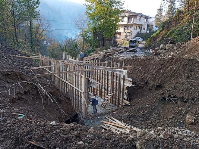 AFETTE YARALLAR SARILIYOR