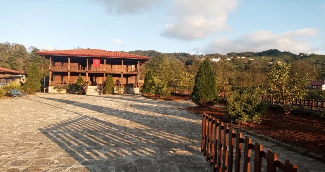 Hüseyin Hoca Sahil Camii İbadete Açılıyor