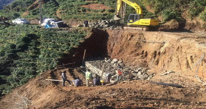 Kalkandere Köylerinde Çalışmalar Sürüyor