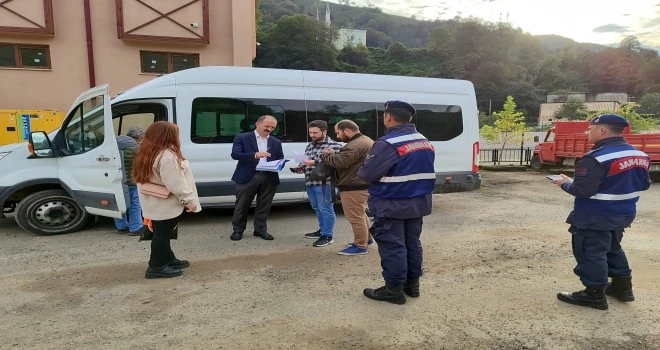 Çayırlı İlk/Ortaokulunda  öğrenci servislerinin denetimi yapıldı.