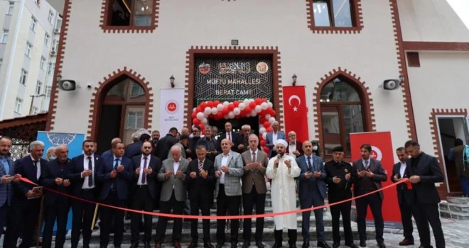 RİZE’NİN MÜFTÜ MAHALLESİ’NDE YAPIMI TAMAMLANAN BERAT CAMİ İBADETE AÇILDI