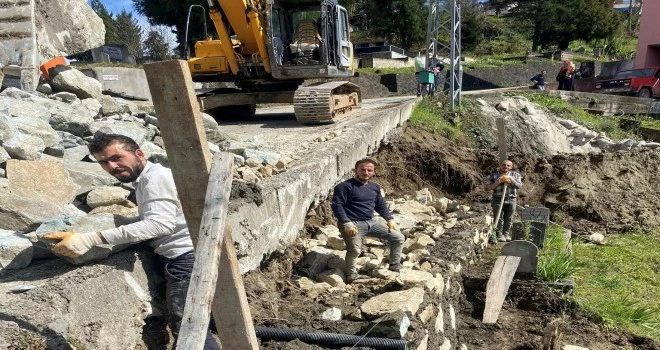 MEDRESE MAHALLE CAMİ ÖNÜNDE YOL GENİŞLEMESİ VE MEZARLIKLAR DÜZENLEME