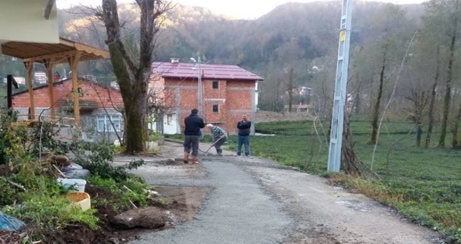 Kalkandere Dağdibi Mahallesi Yol Betonlama Çalışmaları