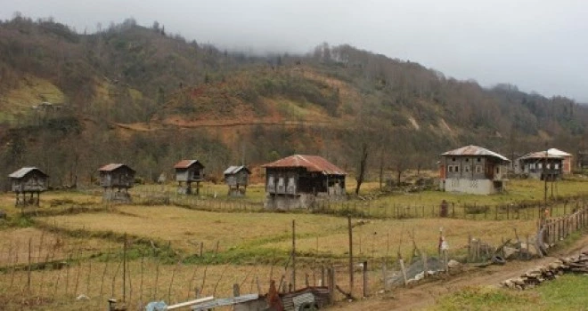 Keşfedilmeyi Bekleyen Deremezra Rize