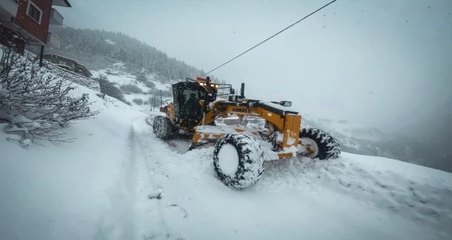 36 YERLEŞİM YERİYLE ULAŞIM SAĞLANAMIYOR