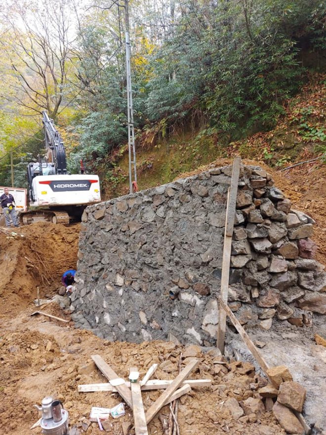 AFETTE YARALLAR SARILIYOR