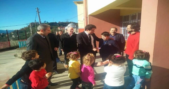 Kalkandere Kaymakamı Yolbaşı Köyü Okulu Ziyareti