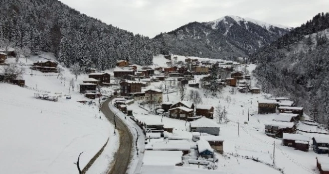 Ayder Yayalası Kara Bulandı