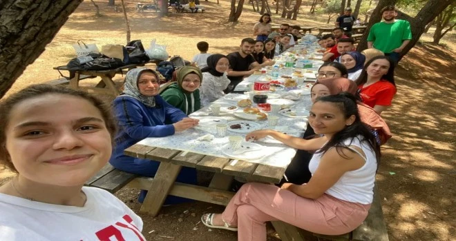 Kalkandere Vakfı Gençlik Kolları Geleneksel Heybeliada pikniği