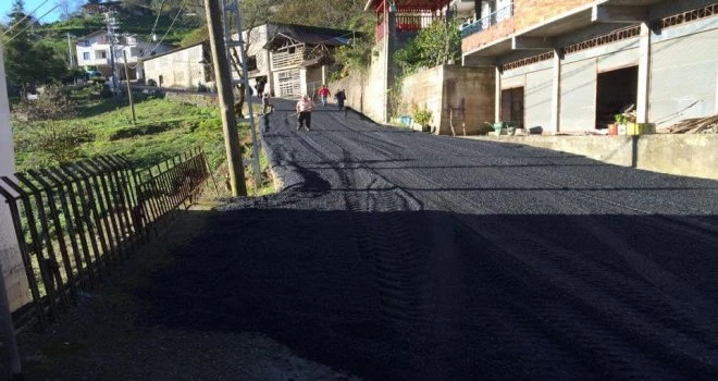 Kalkandere Dülgerli Köyü Asfaltlama Çalışmaları